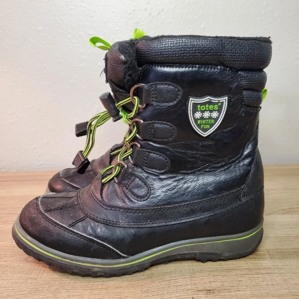 Totes Snow Boots Kids Size 2